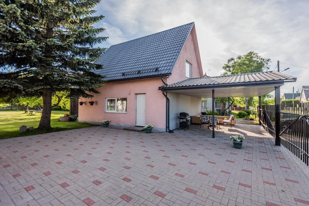 Lubja Holiday House Villa Pärnu Exteriör bild